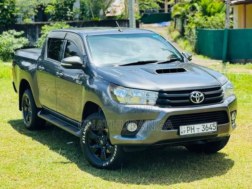 Toyota Hilux Revo 2016 Pickup (Used)