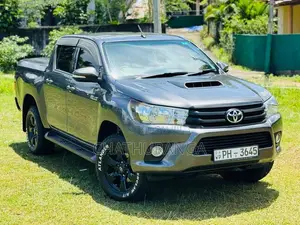 Toyota Hilux Revo 2016 Pickup (Used)