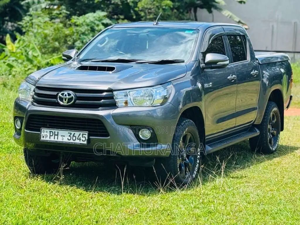 Toyota Hilux Revo 2016 Pickup (Used)