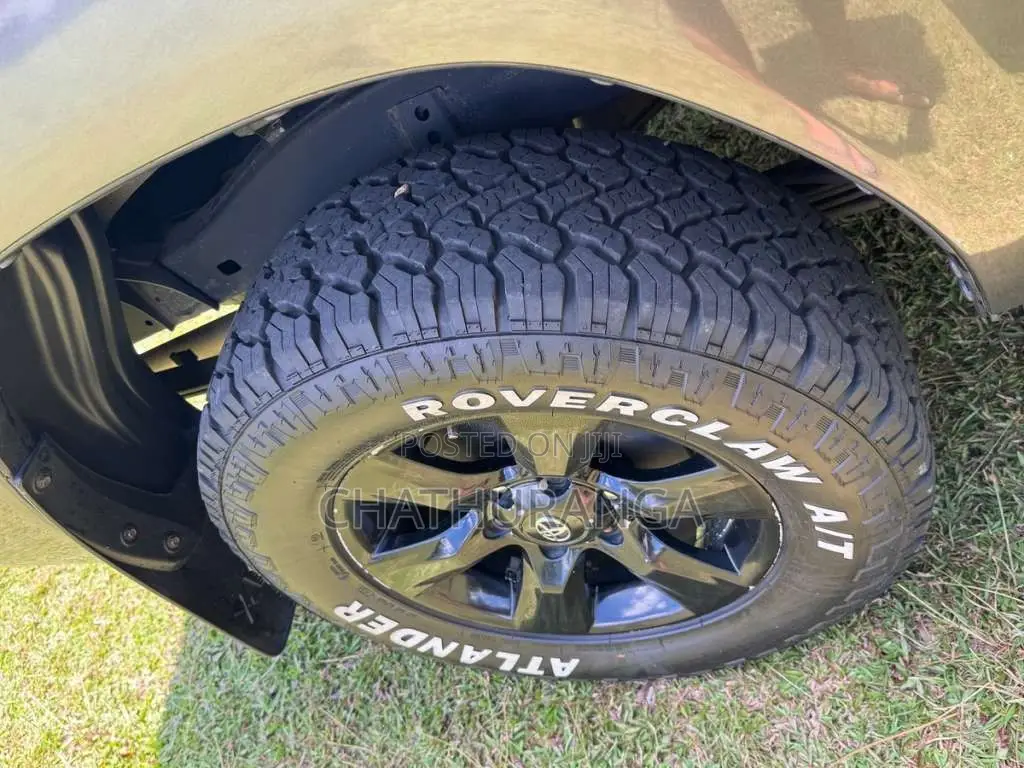 Toyota Hilux Revo 2016 Pickup (Used)