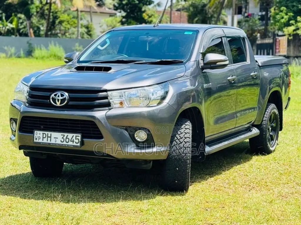 Toyota Hilux Revo 2016 Pickup (Used)