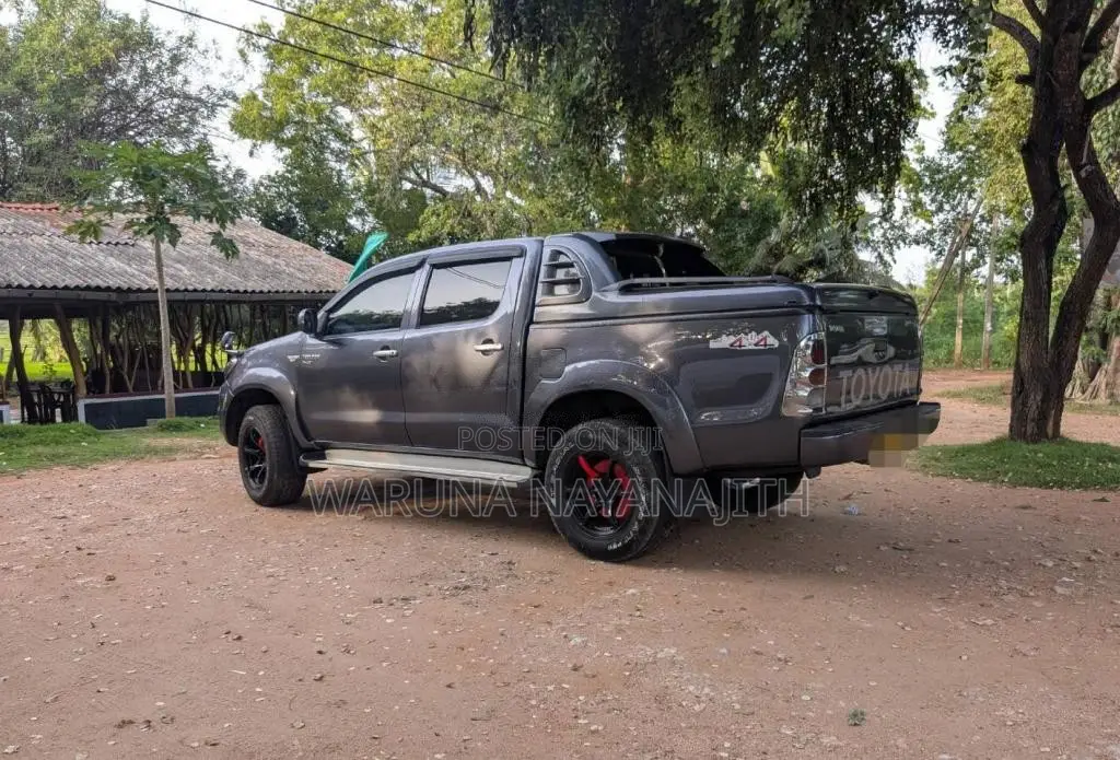Toyota Hilux 2008 Pickup (Used)