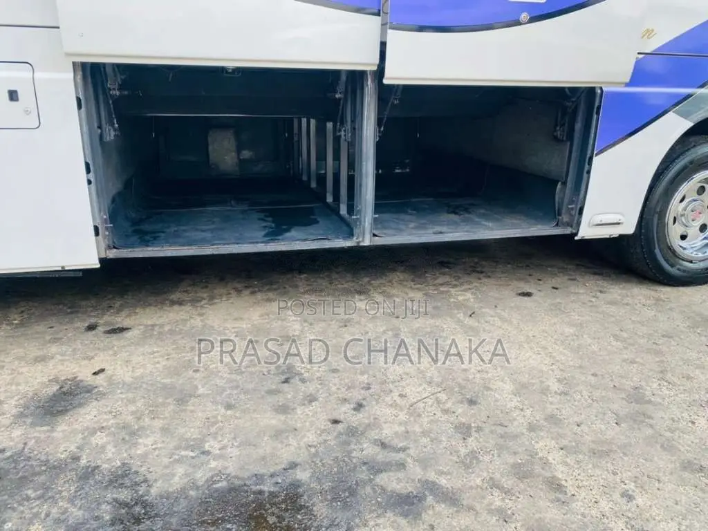 Mitsubishi Dolphin Fuso 1994 Bus (Used)