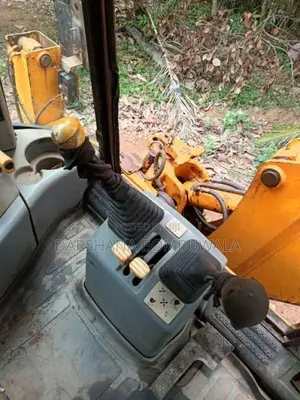 JCB 3CX P12 2001 Heavy-Duty (Used)
