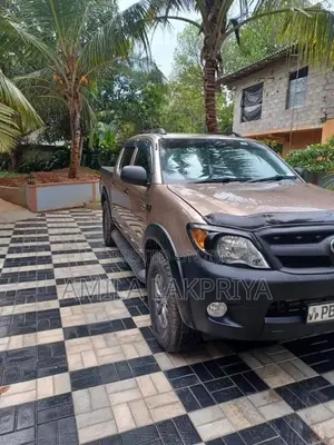 Toyota Hilux 2006 Pickup (Used)