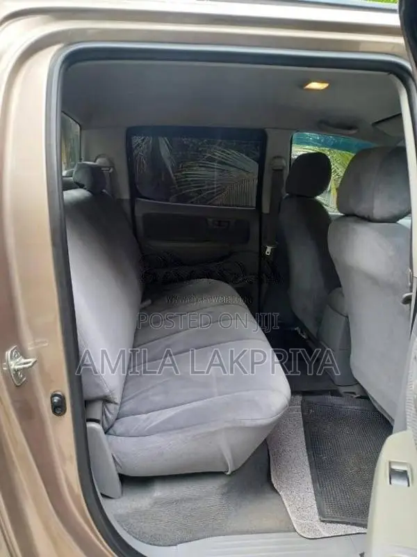 Toyota Hilux 2006 Pickup (Used)