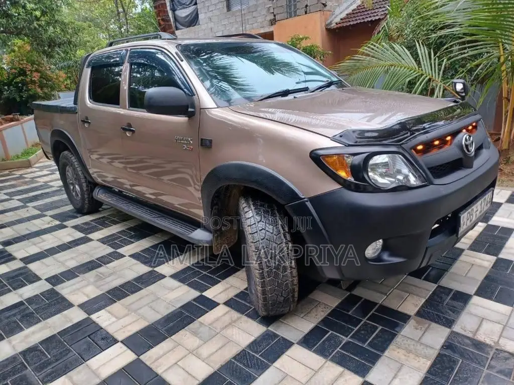 Toyota Hilux 2006 Pickup (Used)