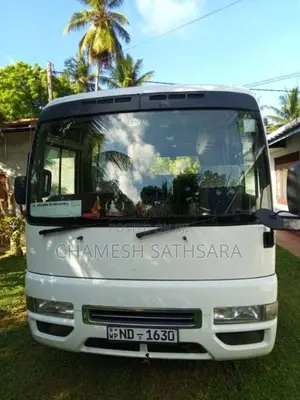 Isuzu Journey 2011 Bus (Used)