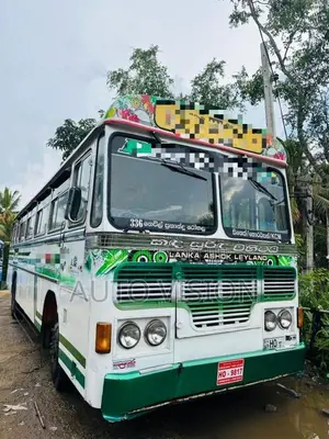 Ashok-Leyland Leyland 2004 Bus (Used)
