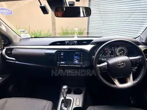 Toyota Hilux 2024 Pickup (Used)