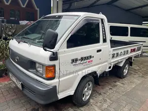 Toyota Lori 1998 Lorry (Used)