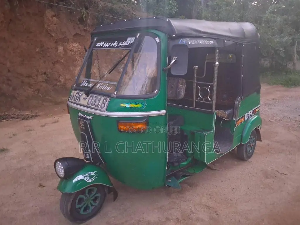 Bajaj RE 2 Stroke 2002 Three Wheel (Used)