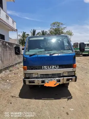 Isuzu Tipper 1980 Lorry (Used)