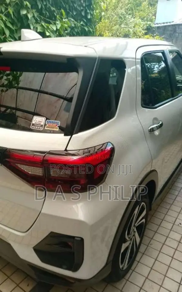Toyota Raize 2024 SUV (Used)