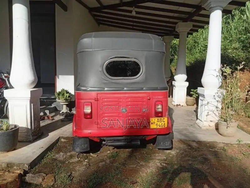 Bajaj RE 2015 Three Wheel (Used)