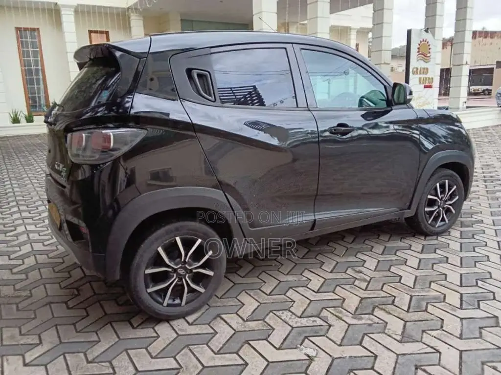 Mahindra KUV 100 2021 SUV (Used)