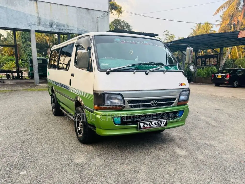 Toyota Dolphin LH113 1997 Van (Used)