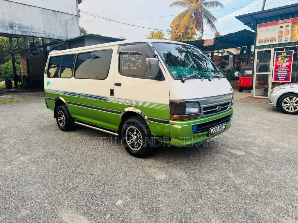 Toyota Dolphin LH113 1997 Van (Used)