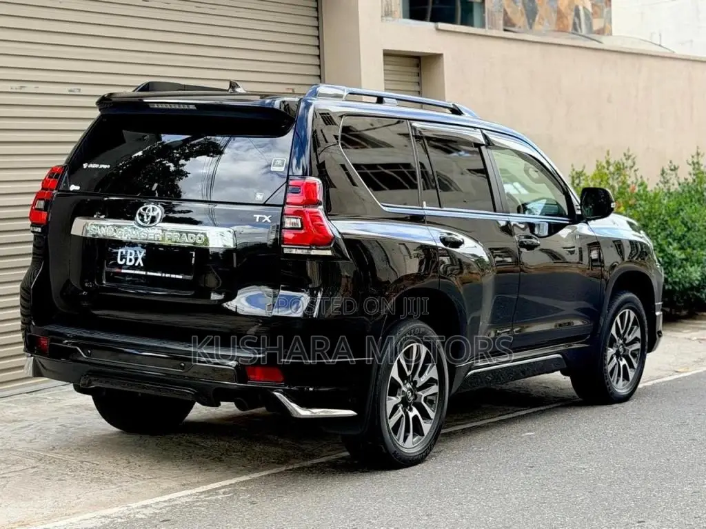 Toyota Land Cruiser TX 150 2023 SUV (Used)