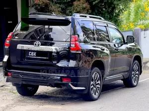 Toyota Land Cruiser TX 150 2023 SUV (Used)