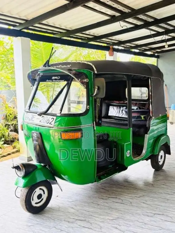 Bajaj 2 Stroke 2004 Three Wheel (Used)