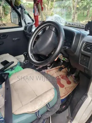 Suzuki Every 2002 Van (Used)