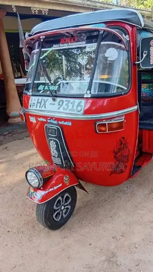Bajaj Re 2 Stroke 2004 Three Wheel (Used)