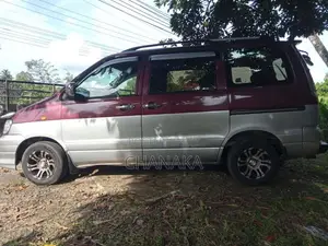 Toyota LiteAce 2000 Van (Used)