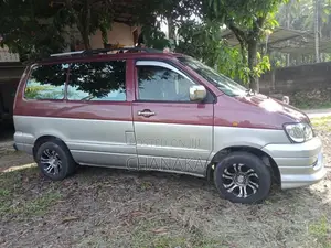 Toyota LiteAce 2000 Van (Used)