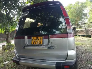 Toyota LiteAce 2000 Van (Used)