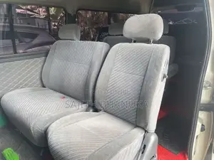 Nissan E25 2015 Van (Used)