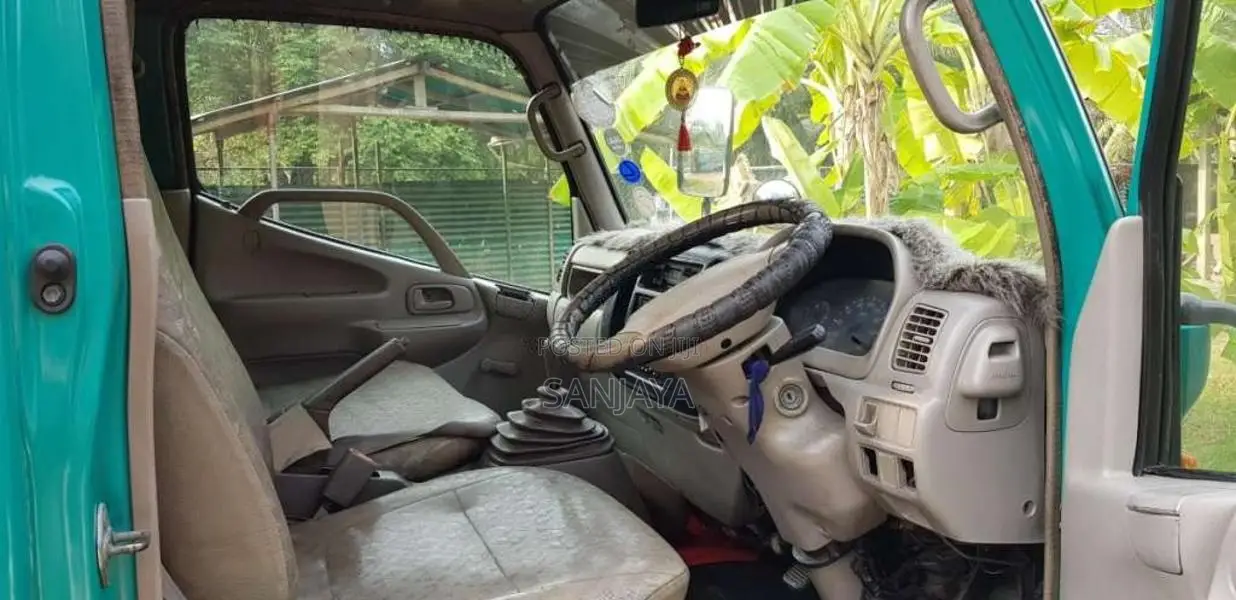 Toyota Dyna 1999 Lorry (Used)
