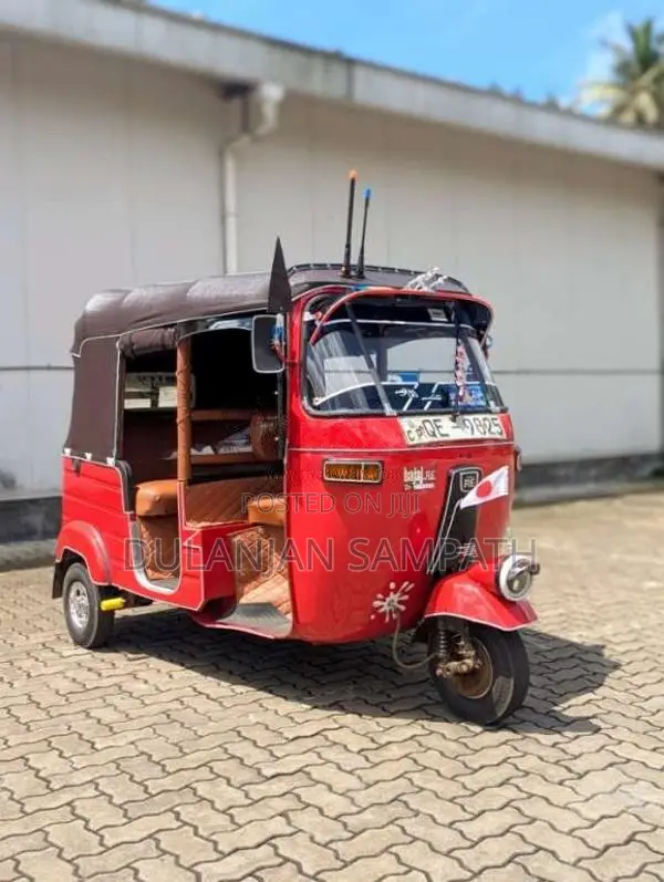 Bajaj RE 2 Stroke 2006 Three Wheel (Used)
