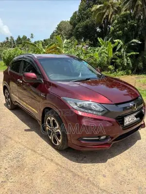 Honda Vezel 2014 SUV (Used)