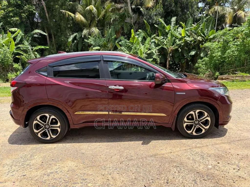 Honda Vezel 2014 SUV (Used)