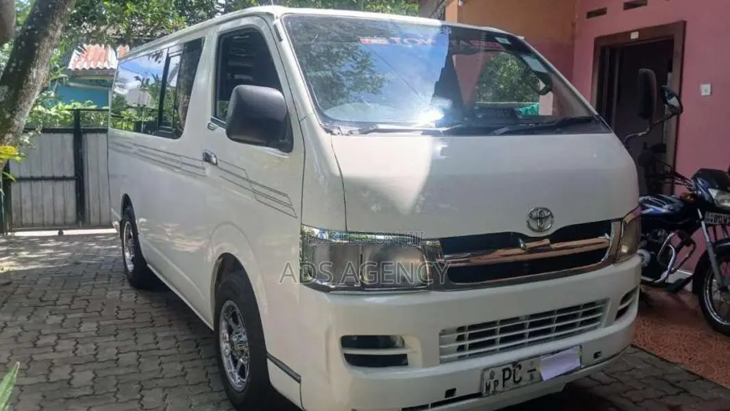 Toyota KDH 2007 Van (Used)