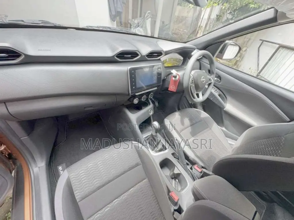 Nissan Magnite CVT Turbo 2025 SUV (Used)