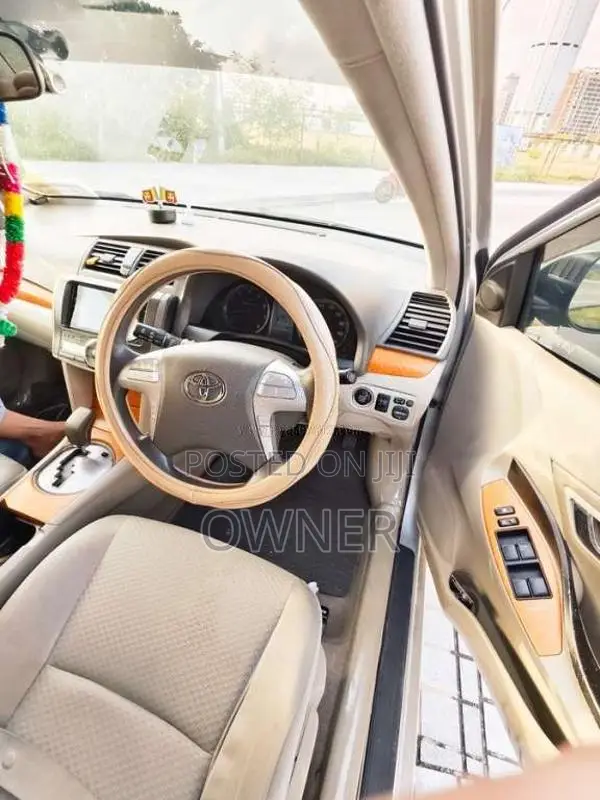 Toyota Premio 260 G Superior 2010 Car (Used)