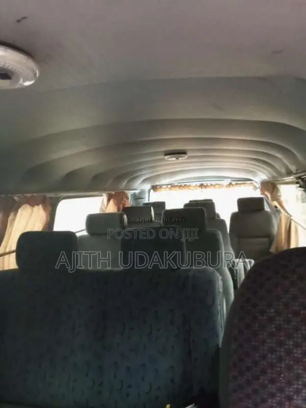 Nissan Caravan 1985 Van (Used)