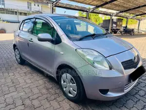 Toyota Vitz 2007 Car (Used)