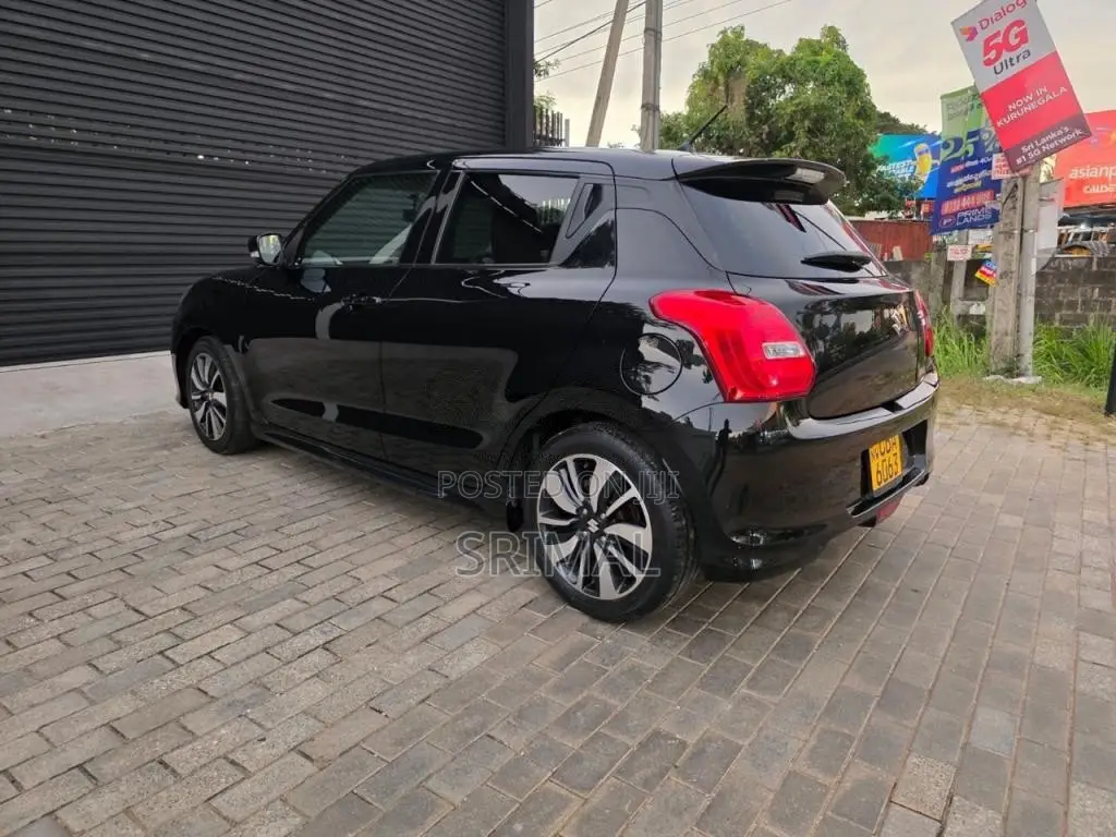 Suzuki Swift 2017 Car (Used)