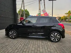 Suzuki Swift 2017 Car (Used)