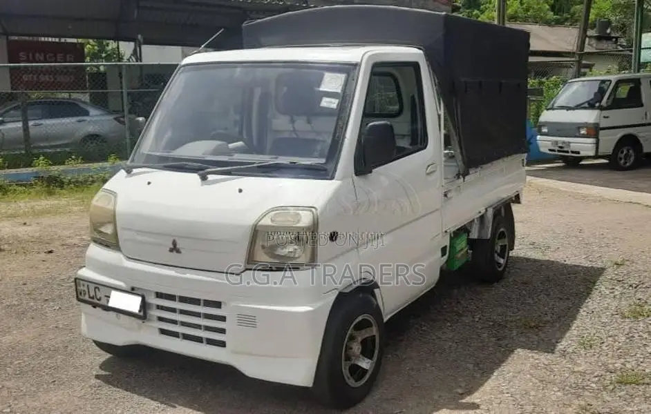 Mitsubishi Minicab 2002 Lorry (Used)