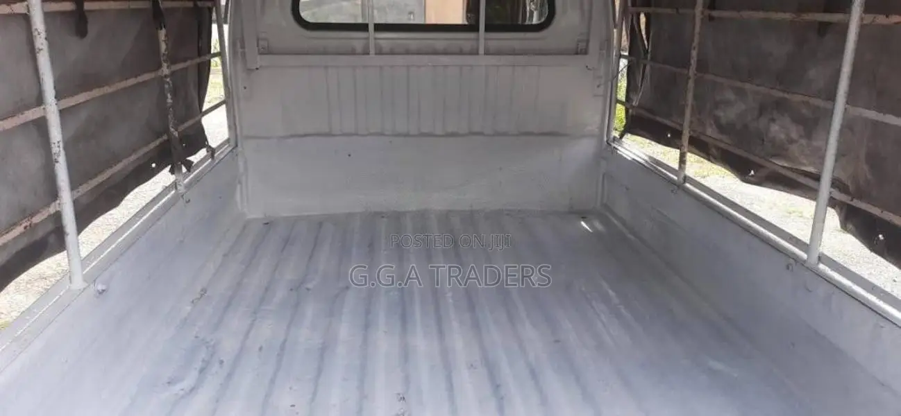 Mitsubishi Minicab 2002 Lorry (Used)