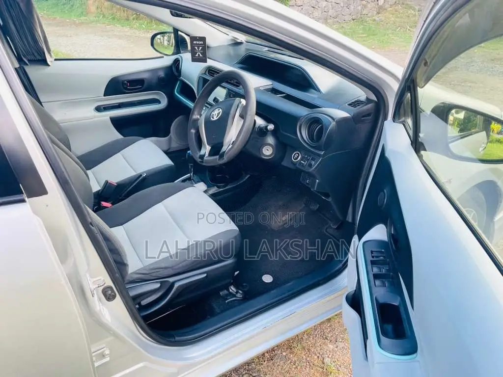 Toyota Aqua 2013 Car (Used)