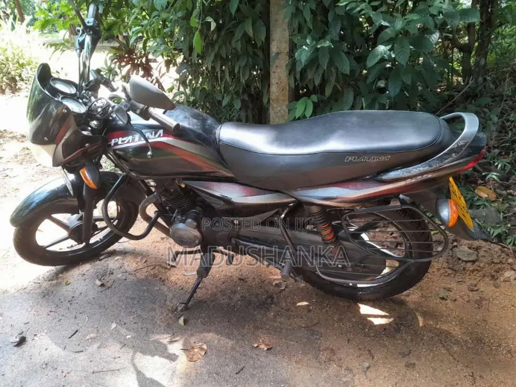 Bajaj Platina 2011 Motorbike (Used)