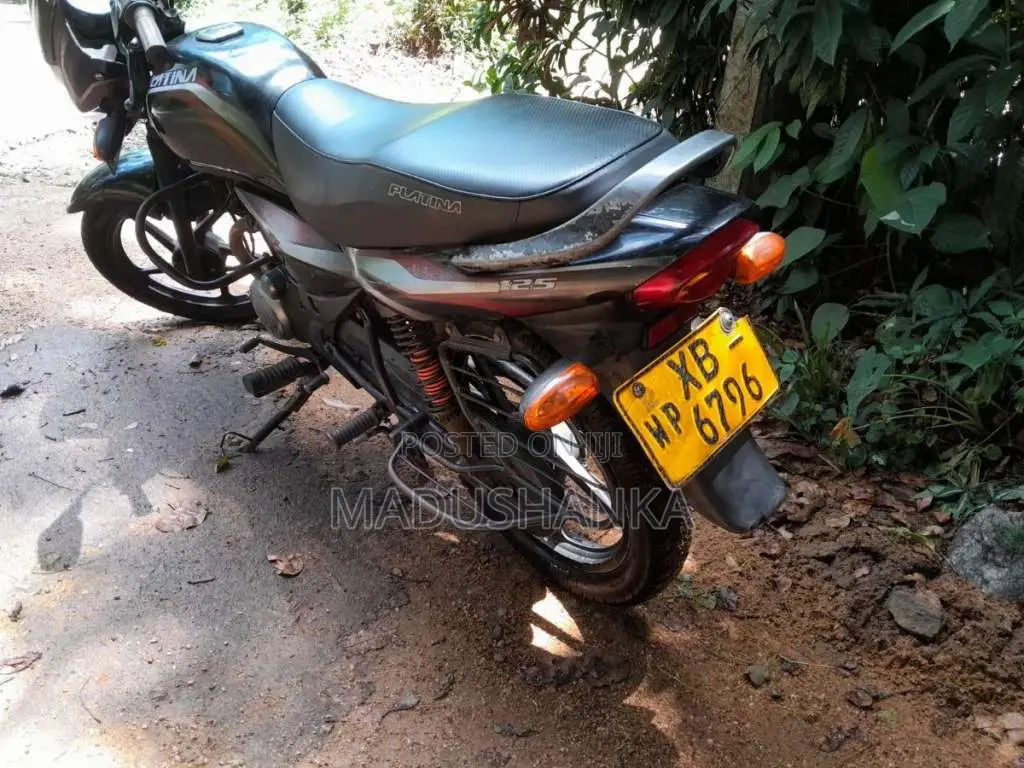 Bajaj Platina 2011 Motorbike (Used)