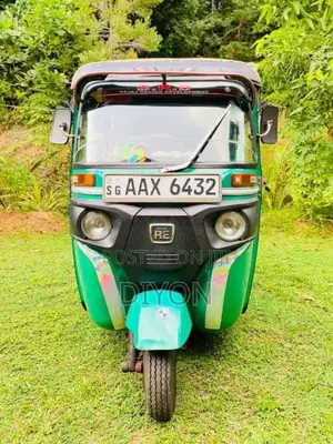 Bajaj 4 Stroke 2015 Three Wheel (Used)