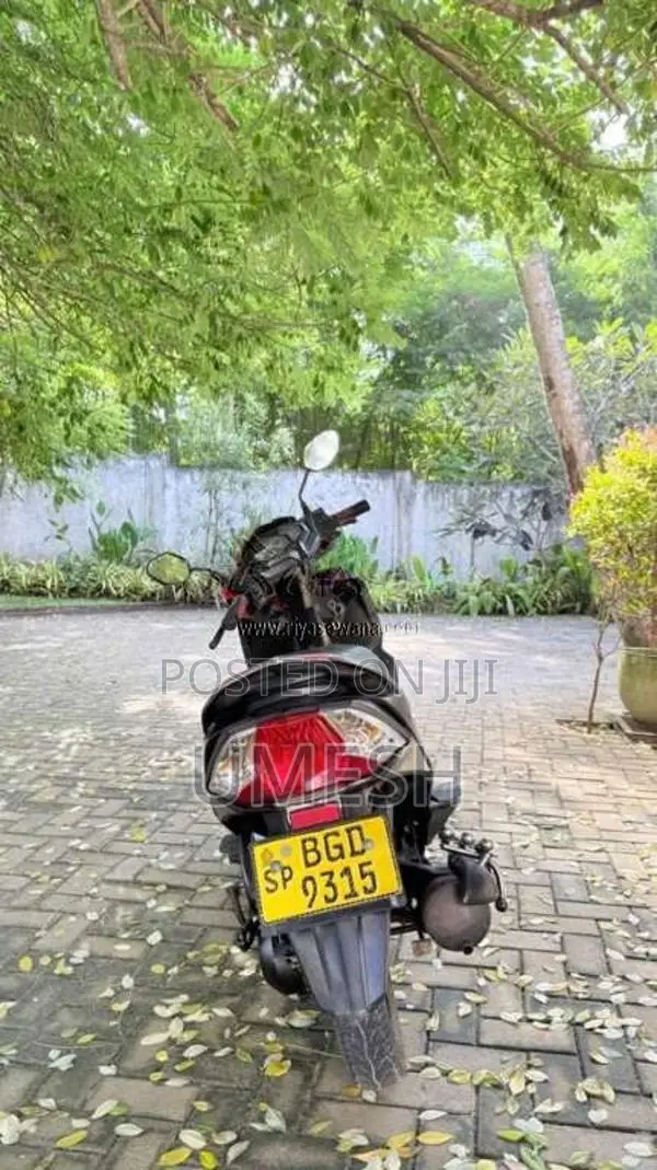 Honda Dio 2017 Motorbike (Used)
