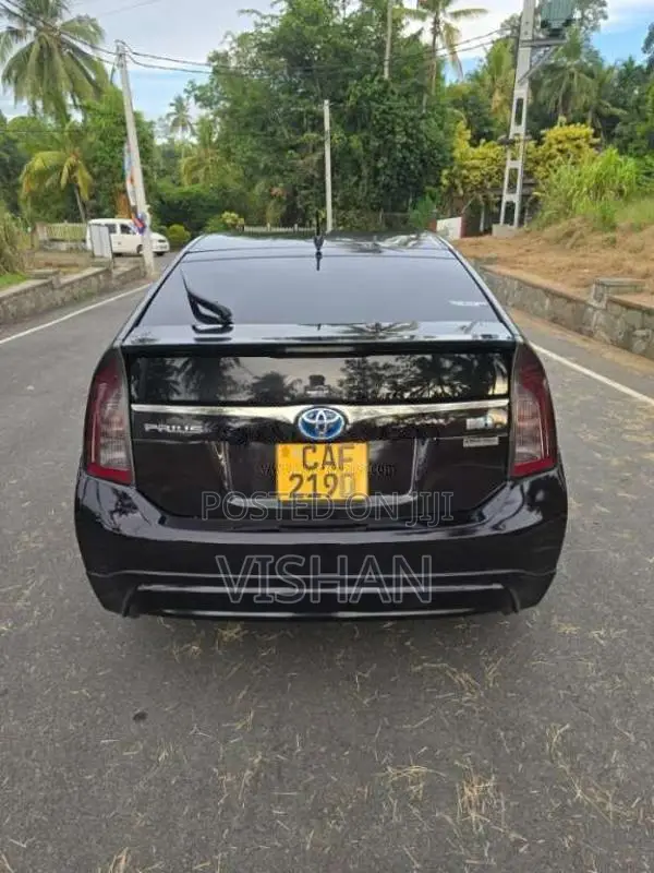 Toyota Prius S Grade 2015 Car (Used)
